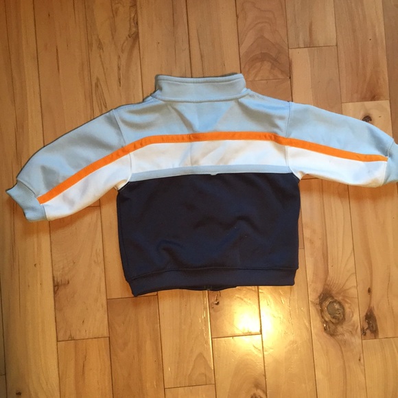 Baby sweater size 18M - Picture 3 of 3